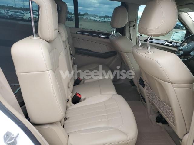 Photo 6 of 2016 MERCEDES-BENZ GL 450 4MATIC (VIN 4JGDF6EE2GA639102)