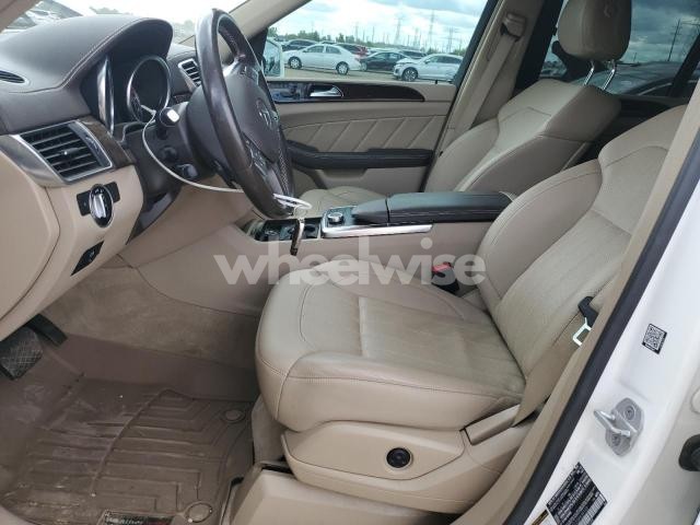 Photo 8 of 2016 MERCEDES-BENZ GL 450 4MATIC (VIN 4JGDF6EE2GA639102)