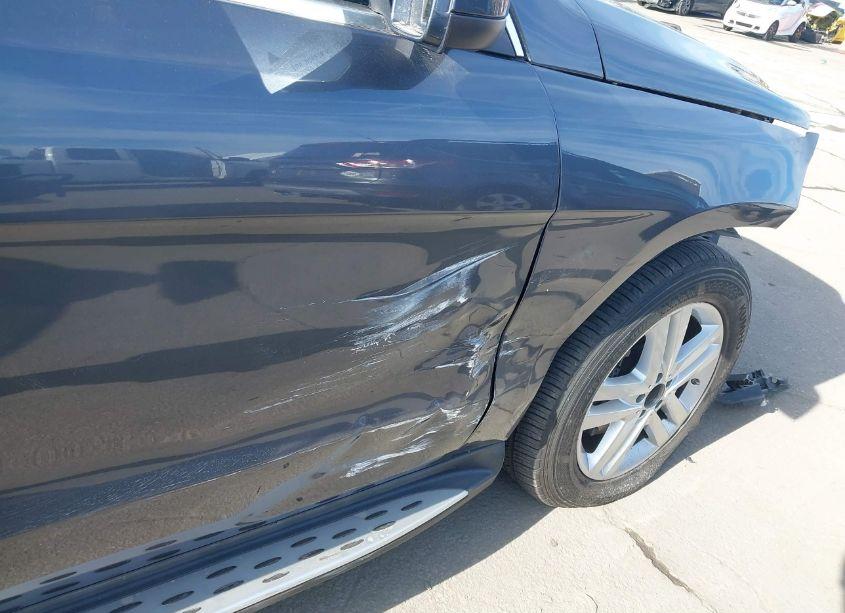 Photo 18 of 2016 Mercedes-benz Gl 450 4MATIC (VIN 4JGDF6EE2GA697470)