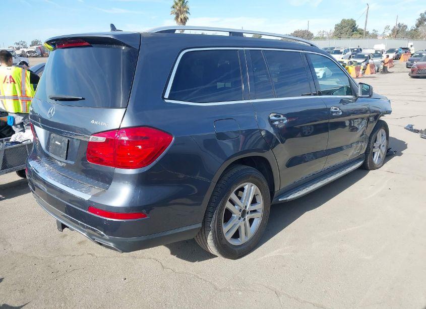 Photo 4 of 2016 Mercedes-benz Gl 450 4MATIC (VIN 4JGDF6EE2GA697470)