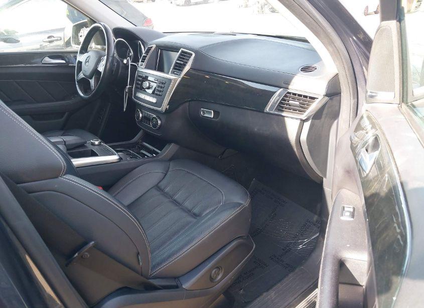 Photo 5 of 2016 Mercedes-benz Gl 450 4MATIC (VIN 4JGDF6EE2GA697470)