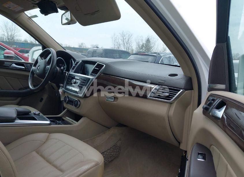 Photo 5 of 2016 Mercedes-benz Gl 450 4MATIC (VIN 4JGDF6EE3GA635544)