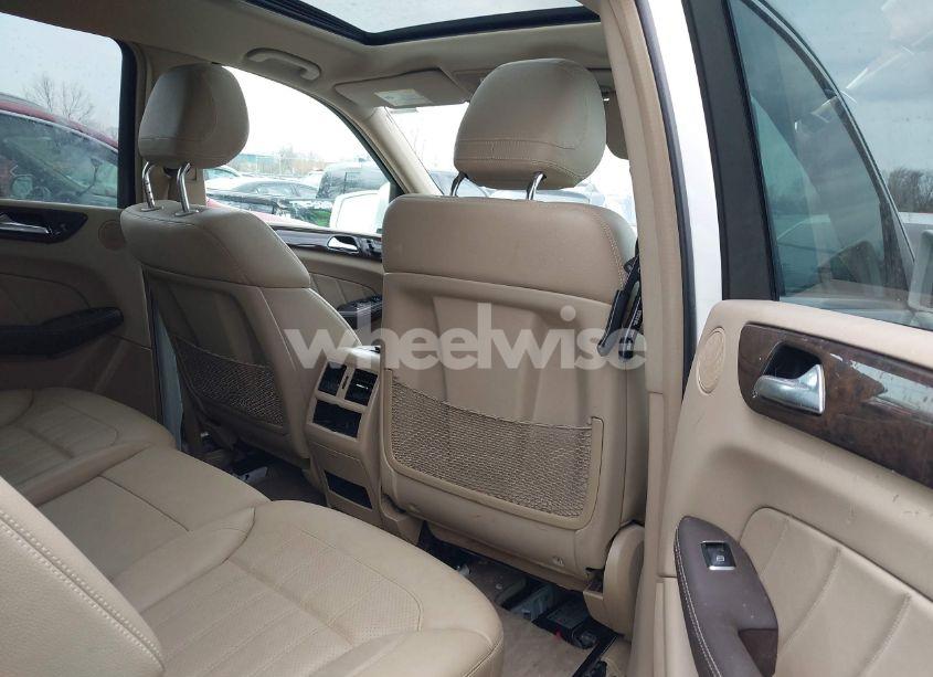 Photo 8 of 2016 Mercedes-benz Gl 450 4MATIC (VIN 4JGDF6EE3GA635544)