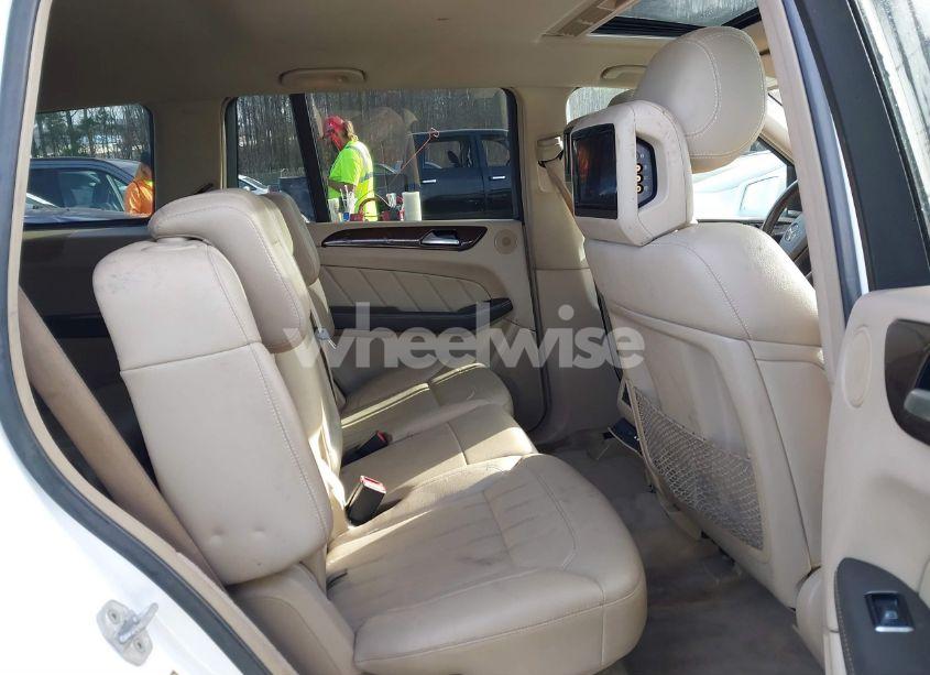 Photo 8 of 2016 Mercedes-benz Gl 450 4MATIC (VIN 4JGDF6EE3GA693573)