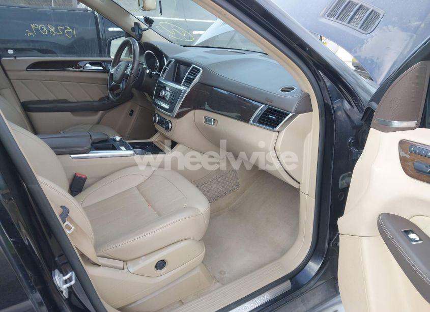 Photo 5 of 2015 Mercedes-benz Gl 450 4MATIC (VIN 4JGDF6EE4FA539128)