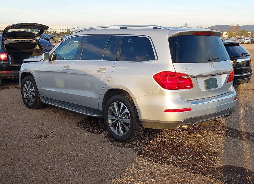 Photo 3 of 2016 Mercedes-benz Gl 450 4MATIC (VIN 4JGDF6EE5GA647243)
