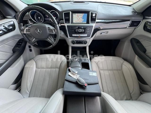 Photo 3 of 2016 MERCEDES-BENZ GL 450 4MATIC (VIN 4JGDF6EE5GA696958)