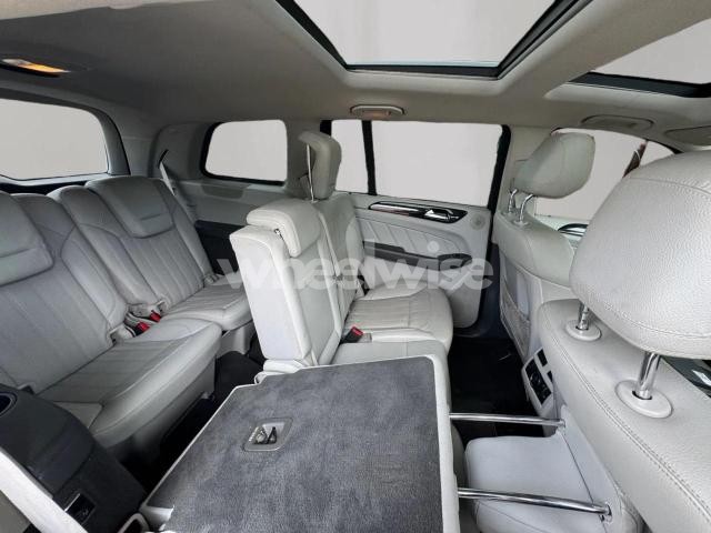 Photo 9 of 2016 MERCEDES-BENZ GL 450 4MATIC (VIN 4JGDF6EE5GA696958)