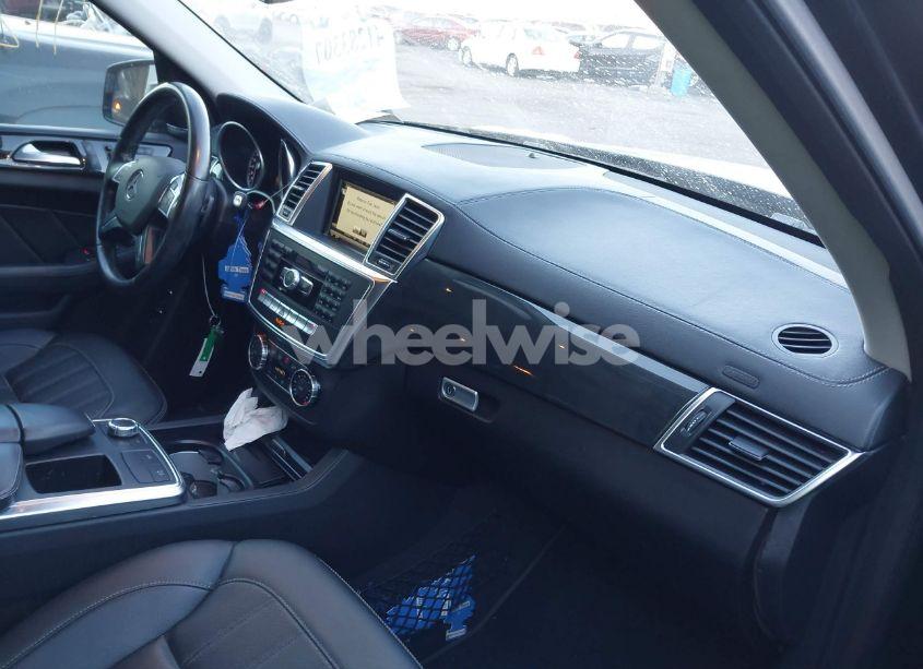 Photo 5 of 2016 Mercedes-benz Gl 450 4MATIC (VIN 4JGDF6EE6GA622688)