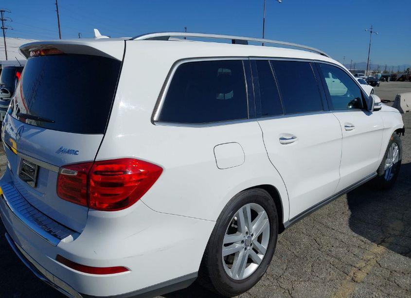 Photo 4 of 2015 Mercedes-benz Gl 450 4MATIC (VIN 4JGDF6EE7FA549328)