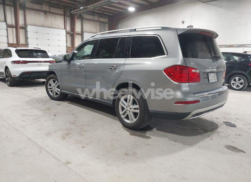 Photo 3 of 2015 Mercedes-benz Gl 450 4MATIC (VIN 4JGDF6EE8FA553615)
