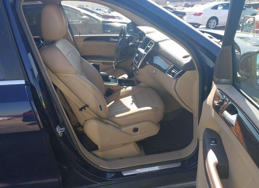 Photo 5 of 2014 Mercedes-benz Gl 450 4MATIC (VIN 4JGDF7CE3EA300323)