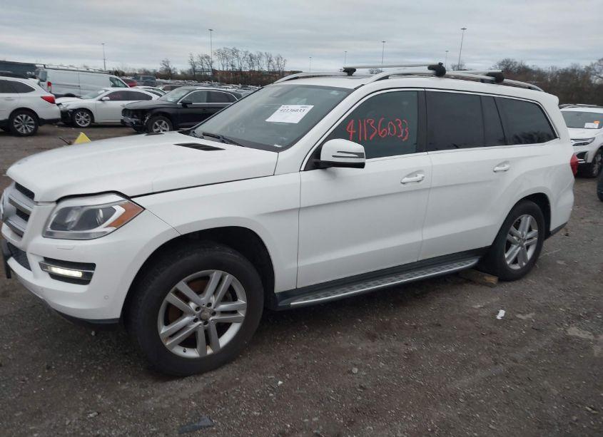 Photo 2 of 2014 Mercedes-benz Gl 450 4MATIC (VIN 4JGDF7CE4EA422124)