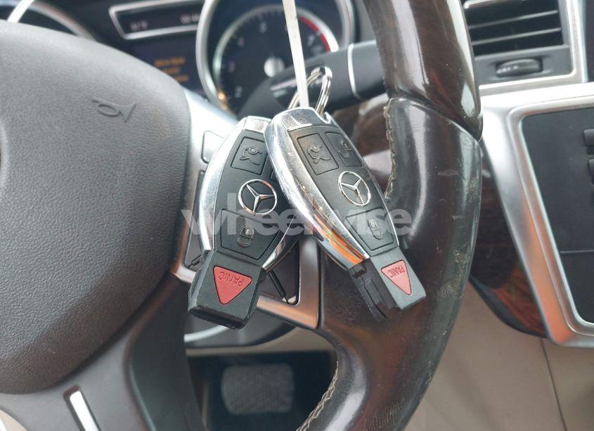 Photo 11 of 2013 Mercedes-benz Gl 450 4MATIC (VIN 4JGDF7CE9DA152970)