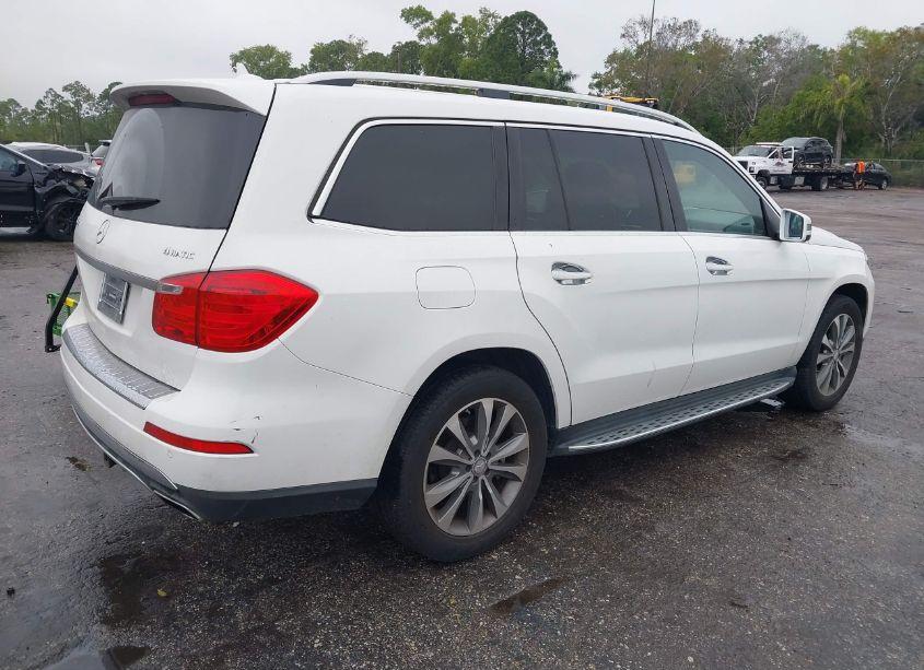 Photo 4 of 2014 Mercedes-benz Gl 450 4MATIC (VIN 4JGDF7CEXEA418031)