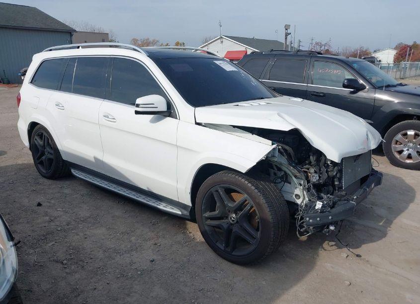 Photo 13 of 2016 Mercedes-benz Gl 550 4MATIC (VIN 4JGDF7DE1GA658229)