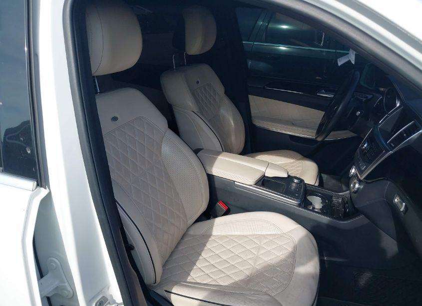 Photo 5 of 2016 Mercedes-benz Gl 550 4MATIC (VIN 4JGDF7DE1GA658229)