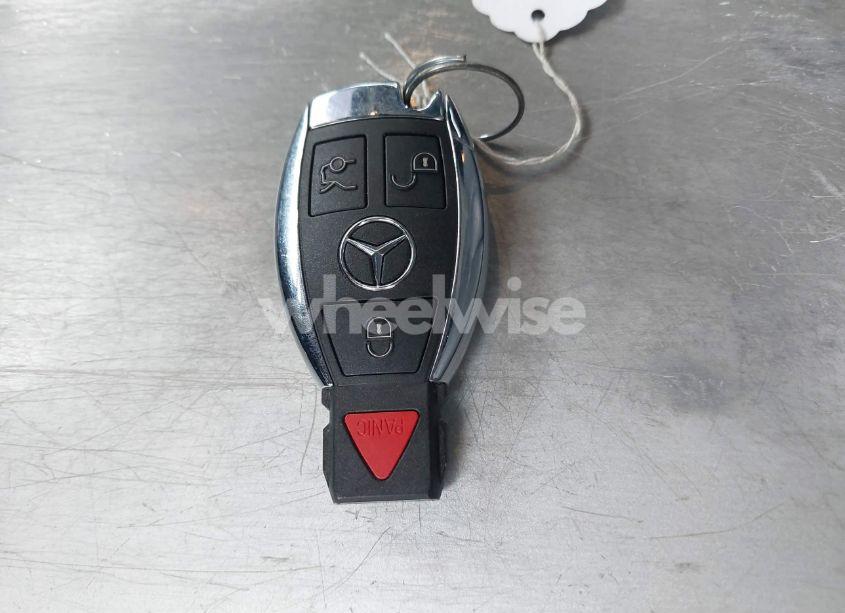 Photo 11 of 2016 Mercedes-benz Gl 550 4MATIC (VIN 4JGDF7DE1GA658697)