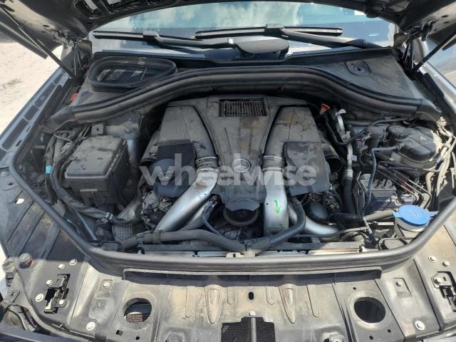 Photo 5 of 2018 MERCEDES-BENZ GLS 550 4MATIC N/A (VIN 4JGDF7DE1JB003179)