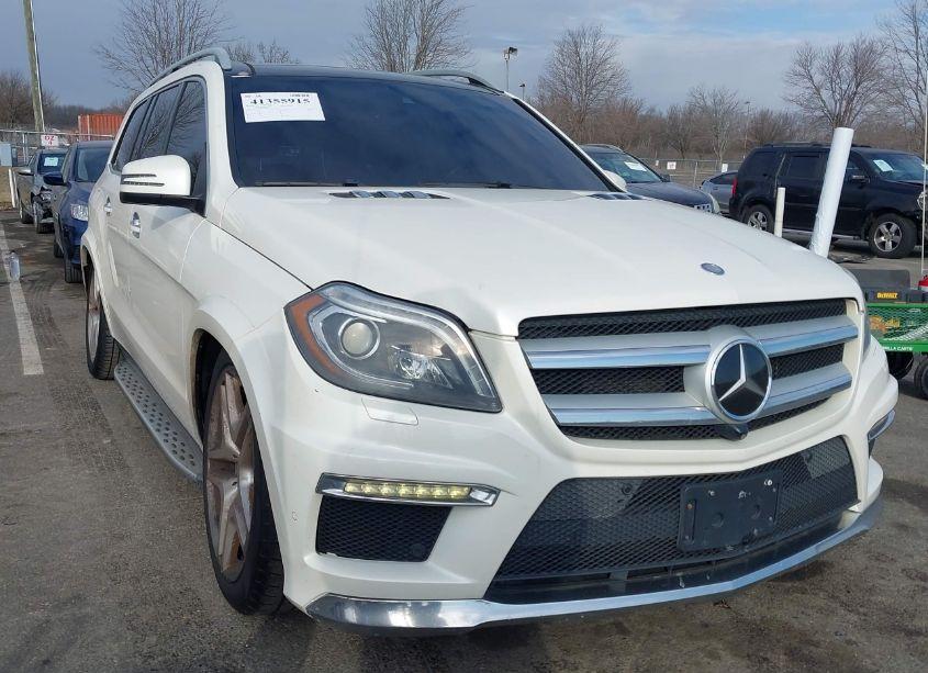 2013 Mercedes-benz Gl 550 4MATIC (VIN 4JGDF7DE2DA227443) main photo