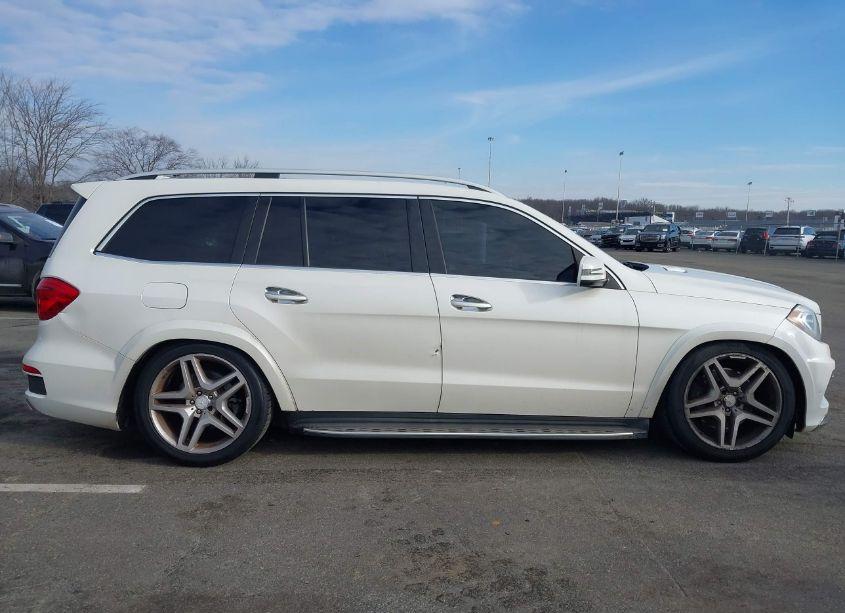 Photo 13 of 2013 Mercedes-benz Gl 550 4MATIC (VIN 4JGDF7DE2DA227443)
