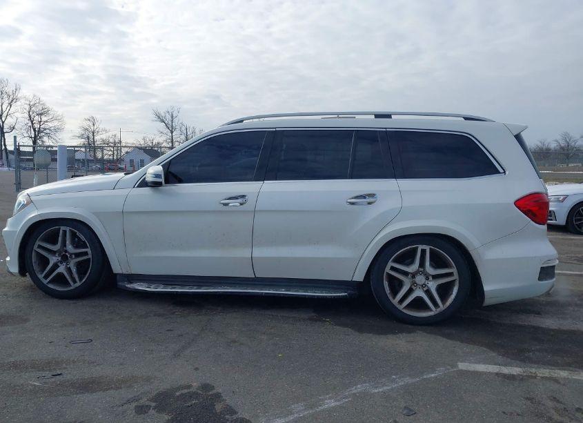 Photo 14 of 2013 Mercedes-benz Gl 550 4MATIC (VIN 4JGDF7DE2DA227443)