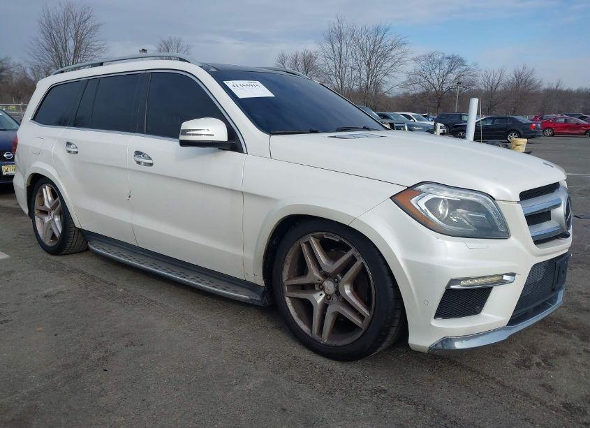 Photo 6 of 2013 Mercedes-benz Gl 550 4MATIC (VIN 4JGDF7DE2DA227443)