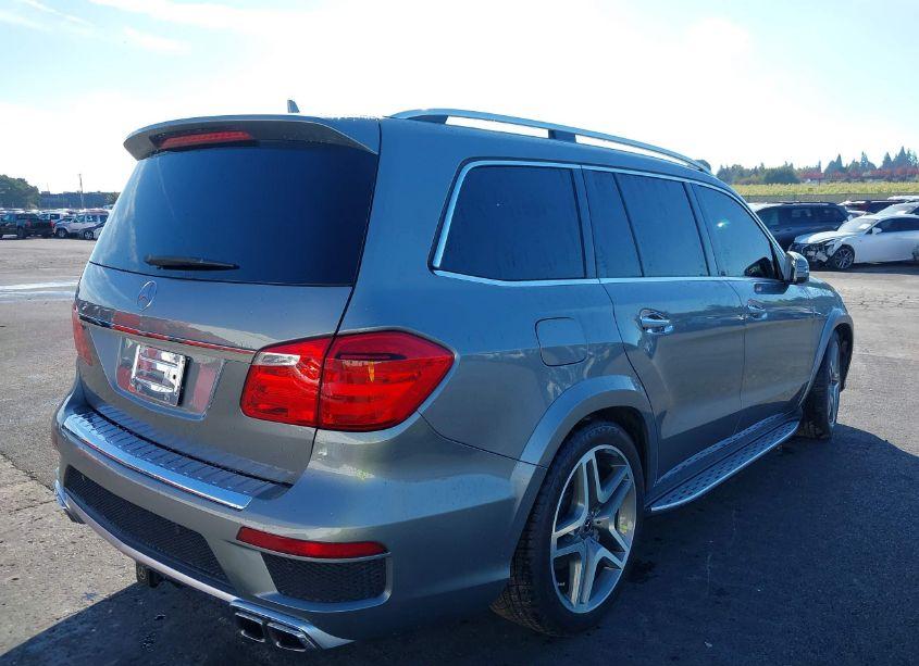 Photo 4 of 2014 Mercedes-benz Gl 550 4MATIC (VIN 4JGDF7DE2EA306015)