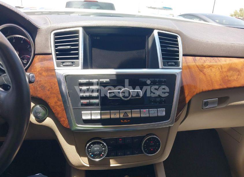 Photo 21 of 2015 Mercedes-benz Gl 550 4MATIC (VIN 4JGDF7DE2FA468258)