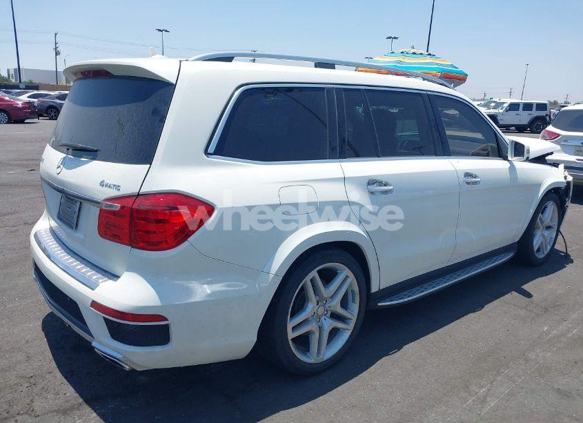 Photo 4 of 2015 Mercedes-benz Gl 550 4MATIC (VIN 4JGDF7DE2FA468258)