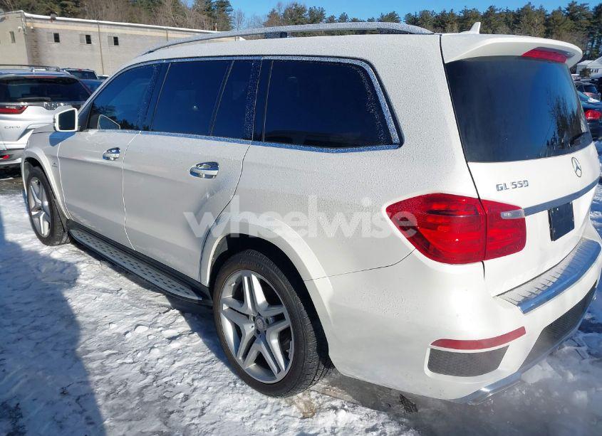 Photo 14 of 2015 Mercedes-benz Gl 550 4MATIC (VIN 4JGDF7DE2FA588593)