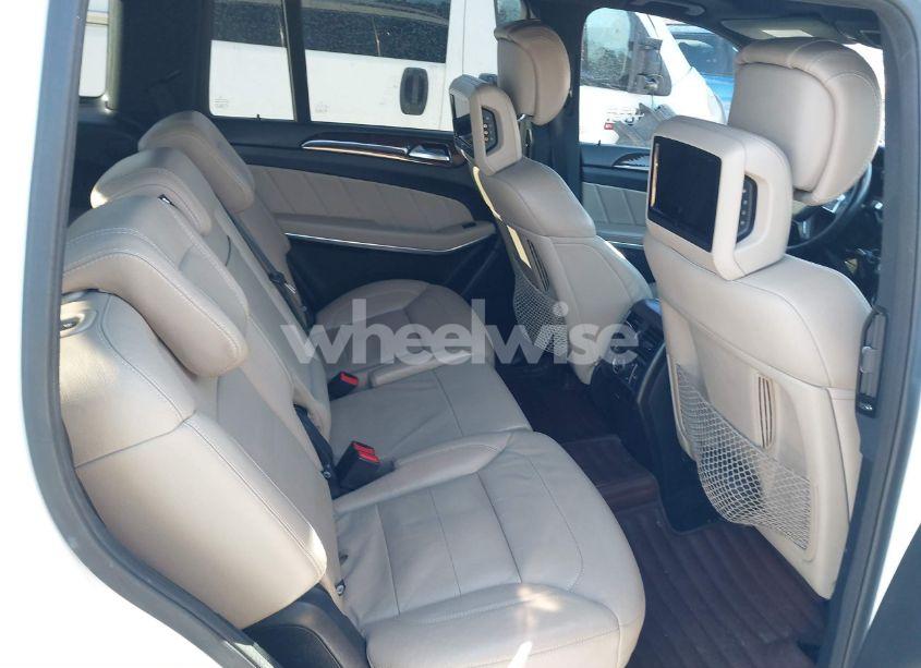 Photo 8 of 2015 Mercedes-benz Gl 550 4MATIC (VIN 4JGDF7DE2FA588593)