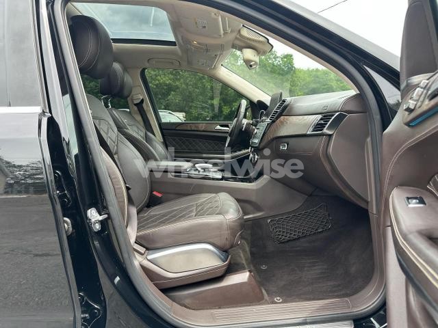 Photo 4 of 2019 MERCEDES-BENZ GLS 550 4MATIC N/A (VIN 4JGDF7DE2KB207961)