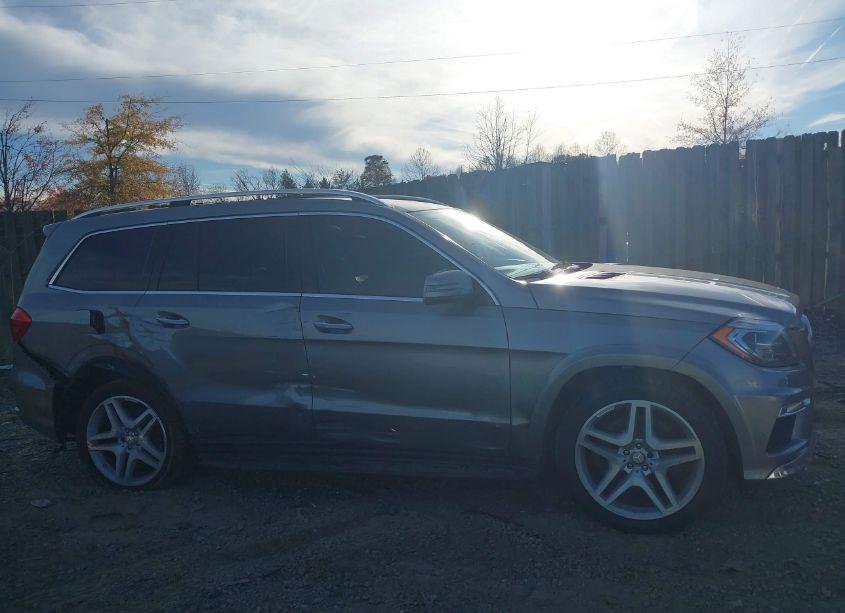 Photo 13 of 2015 Mercedes-benz Gl 550 4MATIC (VIN 4JGDF7DE3FA466339)