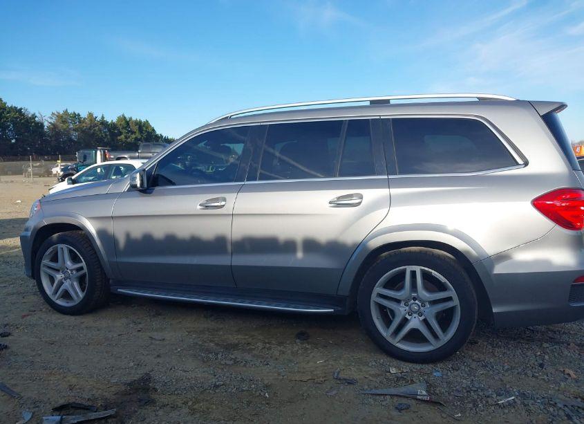 Photo 14 of 2015 Mercedes-benz Gl 550 4MATIC (VIN 4JGDF7DE3FA466339)