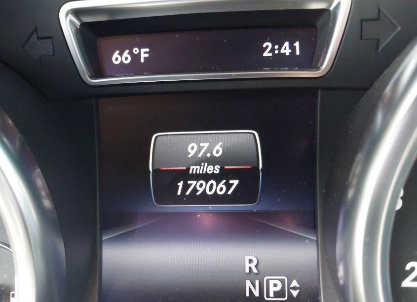 Photo 15 of 2015 Mercedes-benz Gl 550 4MATIC (VIN 4JGDF7DE3FA466339)