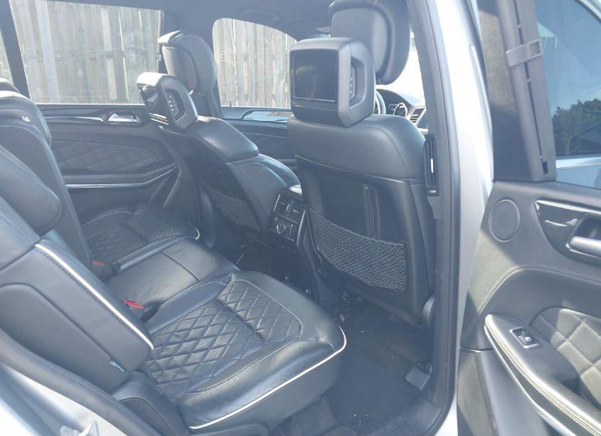 Photo 8 of 2015 Mercedes-benz Gl 550 4MATIC (VIN 4JGDF7DE3FA466339)