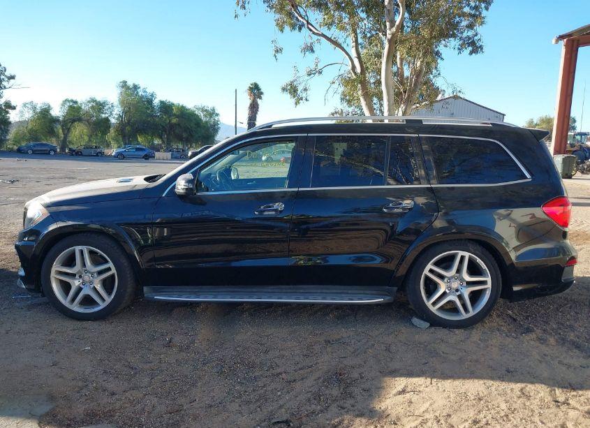 Photo 15 of 2015 Mercedes-benz Gl 550 4MATIC (VIN 4JGDF7DE5FA455424)