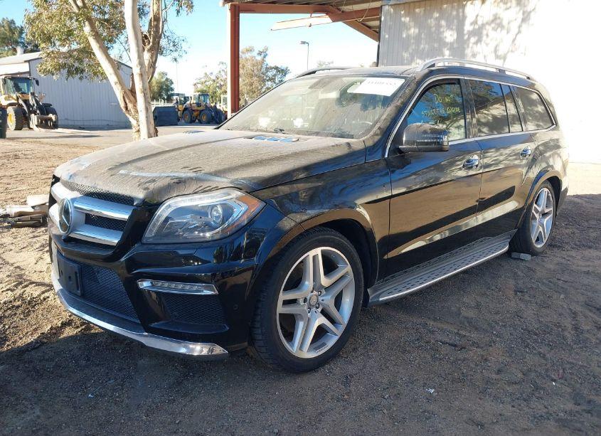 Photo 2 of 2015 Mercedes-benz Gl 550 4MATIC (VIN 4JGDF7DE5FA455424)