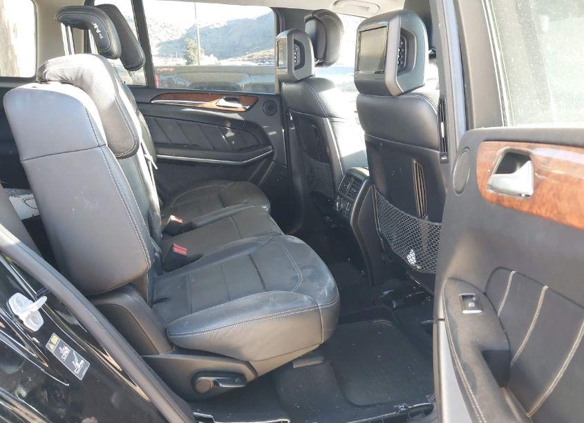 Photo 8 of 2015 Mercedes-benz Gl 550 4MATIC (VIN 4JGDF7DE5FA455424)