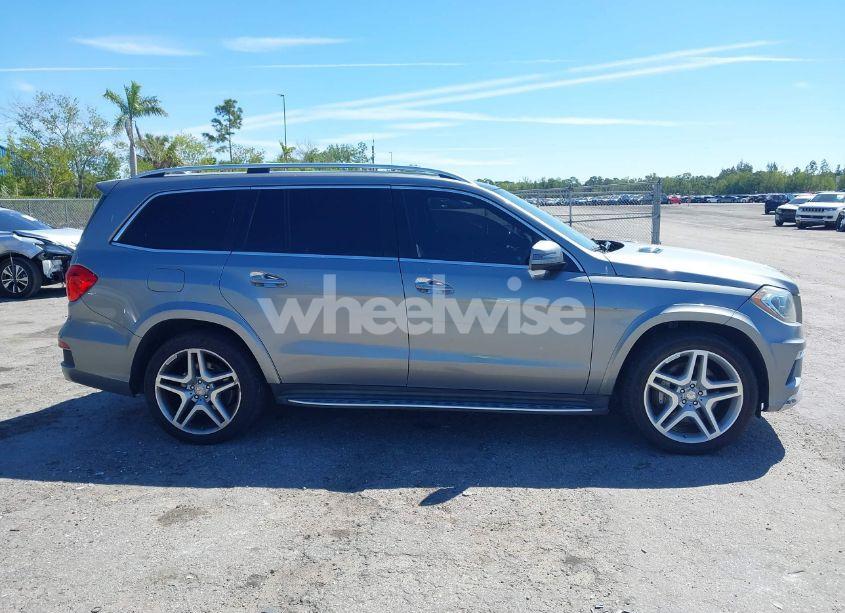 Photo 14 of 2015 Mercedes-benz Gl 550 4MATIC (VIN 4JGDF7DE5FA466293)