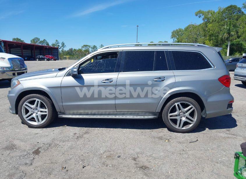 Photo 15 of 2015 Mercedes-benz Gl 550 4MATIC (VIN 4JGDF7DE5FA466293)