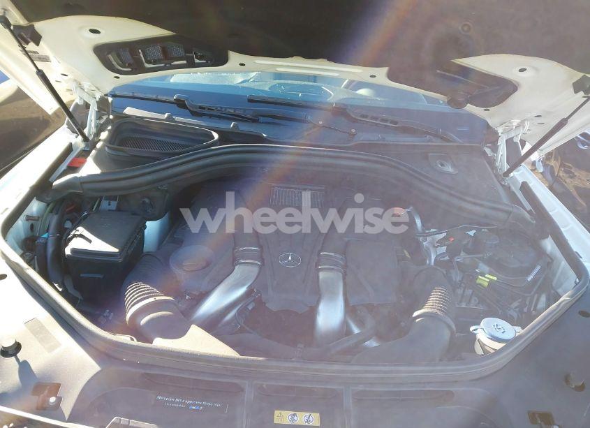 Photo 10 of 2016 Mercedes-benz Gl 550 4MATIC (VIN 4JGDF7DE6GA703049)