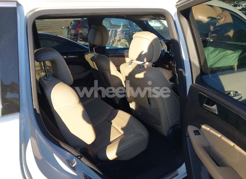 Photo 8 of 2016 Mercedes-benz Gl 550 4MATIC (VIN 4JGDF7DE6GA703049)