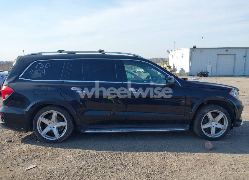 Photo 12 of 2015 Mercedes-benz Gl 550 4MATIC (VIN 4JGDF7DE9FA444720)