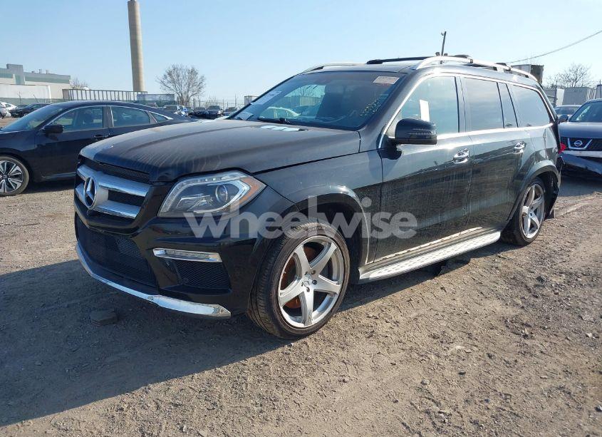 Photo 2 of 2015 Mercedes-benz Gl 550 4MATIC (VIN 4JGDF7DE9FA444720)