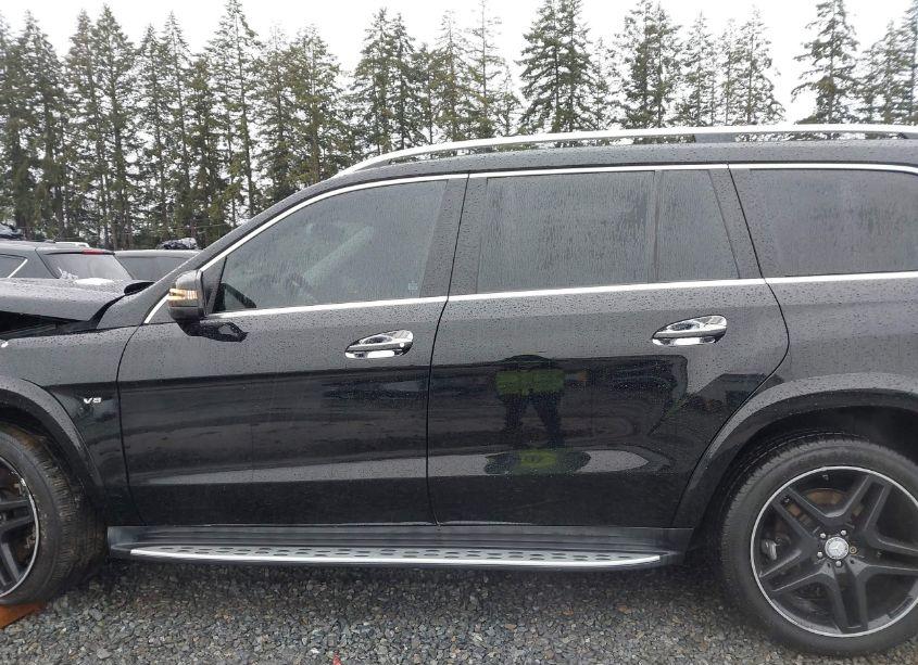 Photo 15 of 2016 Mercedes-benz Gl 550 4MATIC (VIN 4JGDF7DEXGA667575)