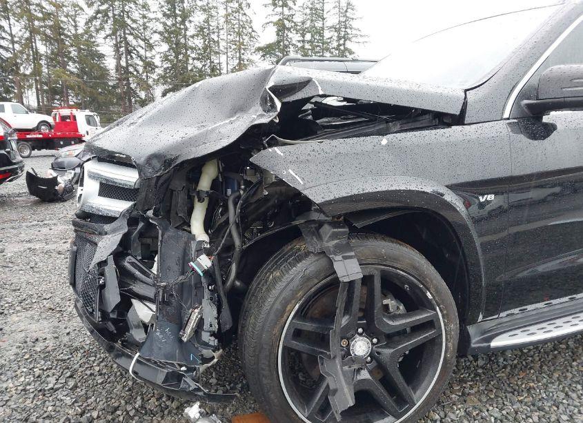 Photo 6 of 2016 Mercedes-benz Gl 550 4MATIC (VIN 4JGDF7DEXGA667575)