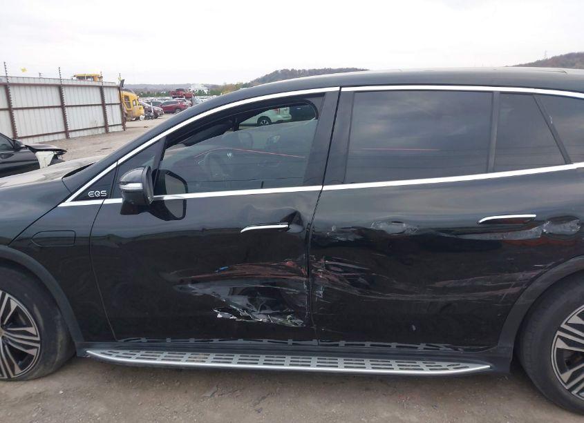 Photo 14 of 2023 Mercedes-benz Eqs 450+ SUV (VIN 4JGDM2DB0PA013960)