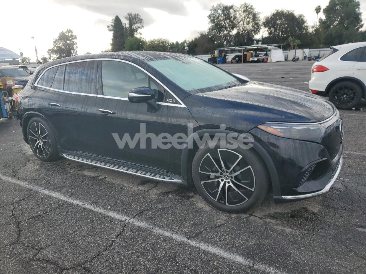 Photo 4 of 2023 MERCEDES-BENZ EQS SUV 450+ (VIN 4JGDM2DB5PA010293)